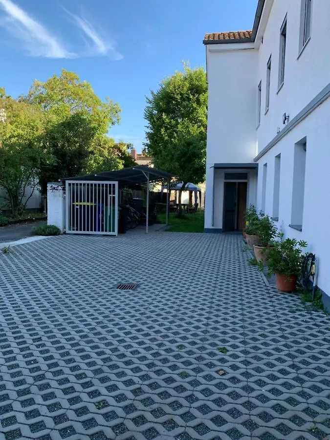 Erlangen City-Zentral-Garten-30Qm